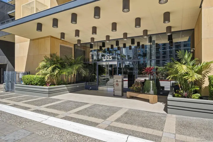 1325 Pacific Highway 313, San Diego, California 92101