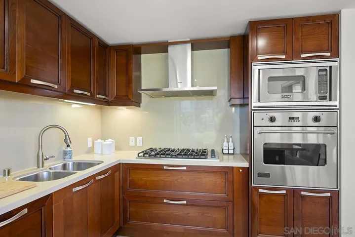 1325 Pacific Highway 313, San Diego, California 92101