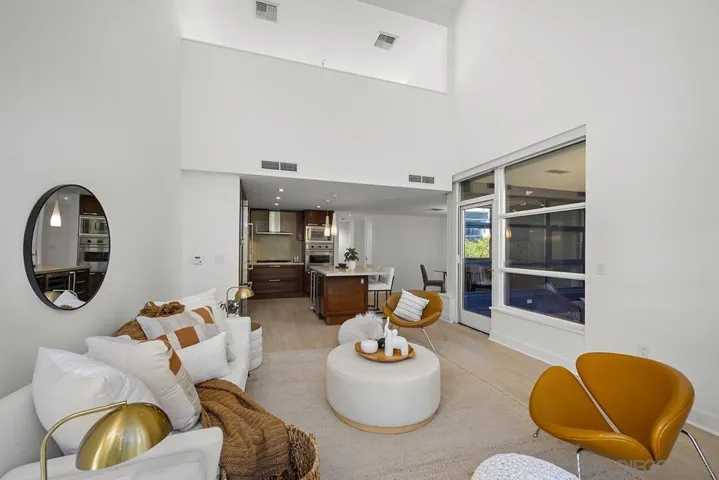 1325 Pacific Highway 313, San Diego, California 92101