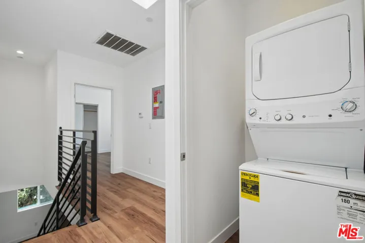 6334 1/2 Beck Avenue, North Hollywood, California 91606