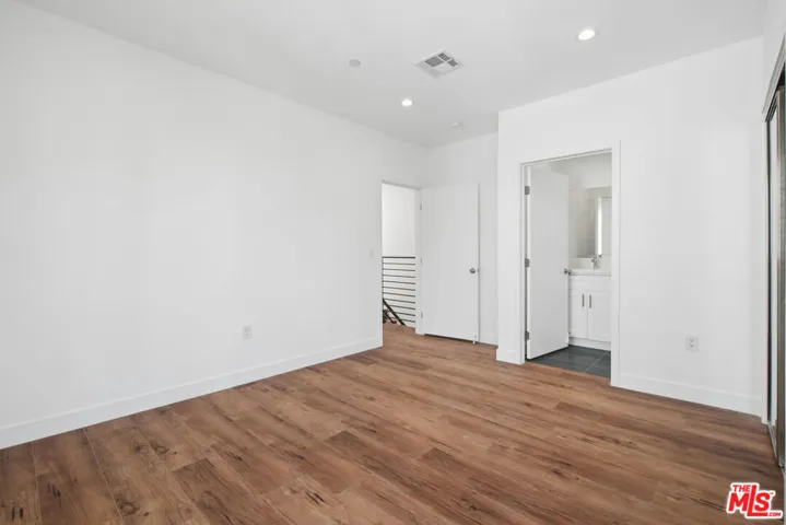 6334 1/2 Beck Avenue, North Hollywood, California 91606