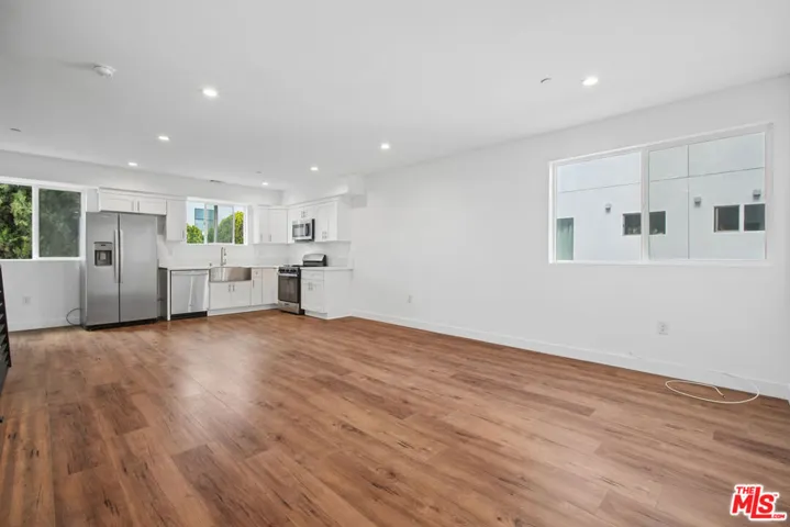 6334 1/2 Beck Avenue, North Hollywood, California 91606