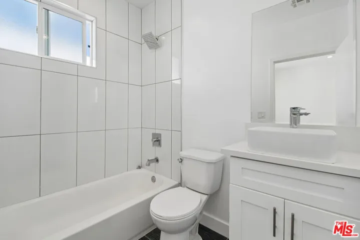 6334 1/2 Beck Avenue, North Hollywood, California 91606