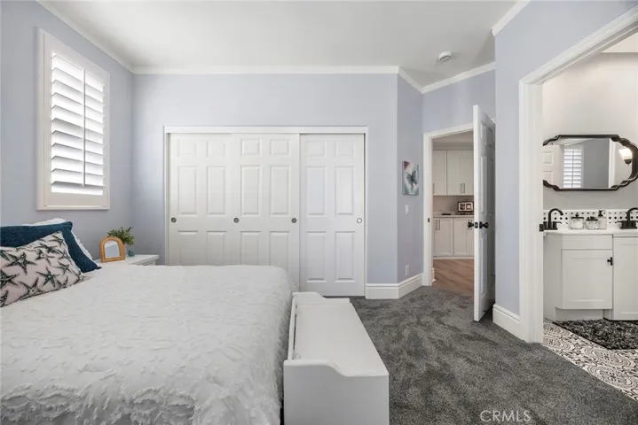 Shared bath for upstairs bedrooms #2 and #3.
