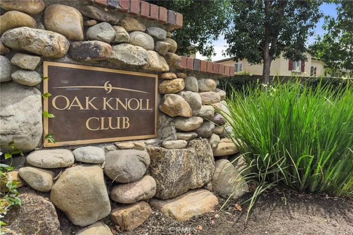 Oak Knoll Club entrance.
