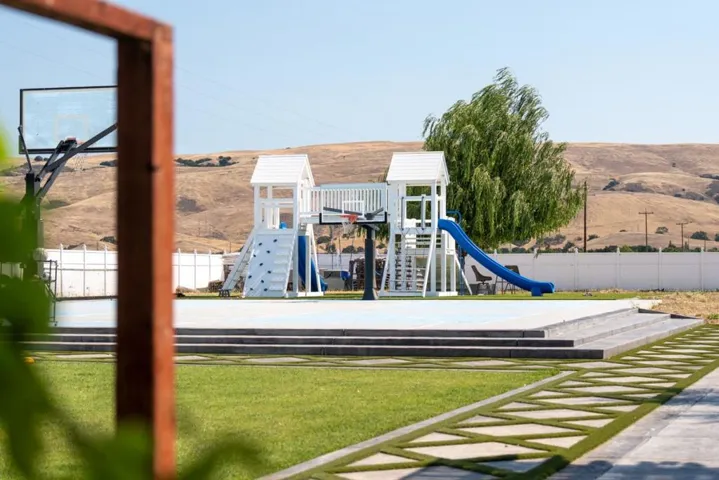 194 Lantz Drive, Morgan Hill, California 95037