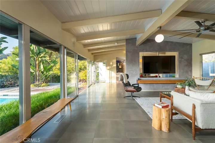 2770 Mira Vista Drive, Glendale, California 91208