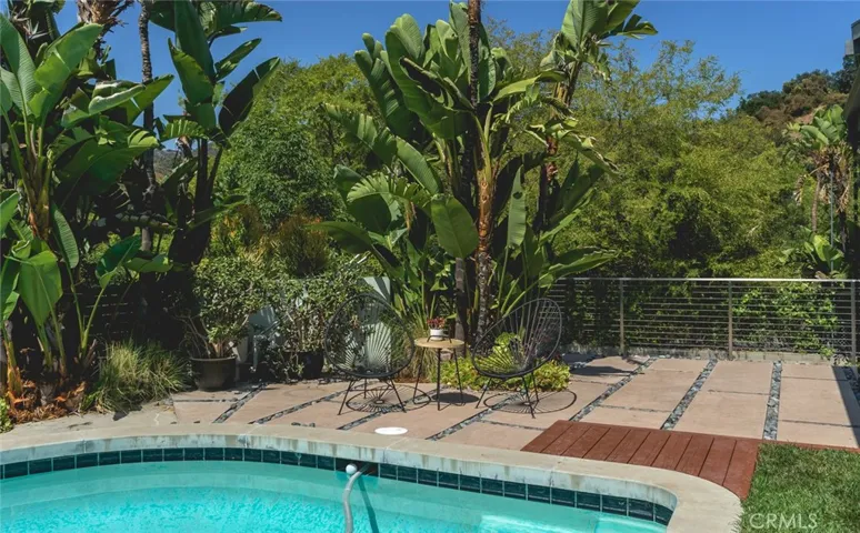 2770 Mira Vista Drive, Glendale, California 91208