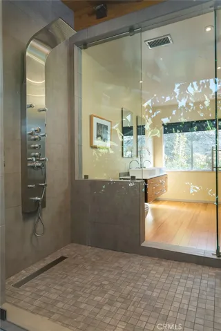 2770 Mira Vista Drive, Glendale, California 91208
