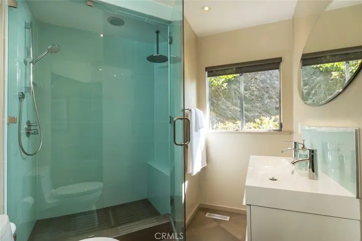 2770 Mira Vista Drive, Glendale, California 91208
