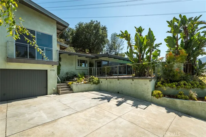2770 Mira Vista Drive, Glendale, California 91208