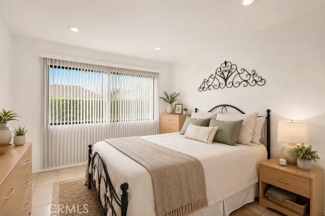 Main level bedroom gets great light (virtually decorated)