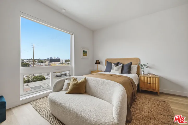 3555 Overland Avenue 512, Los Angeles, California 90034