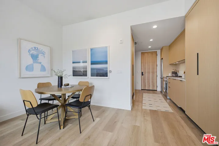 3555 Overland Avenue 512, Los Angeles, California 90034