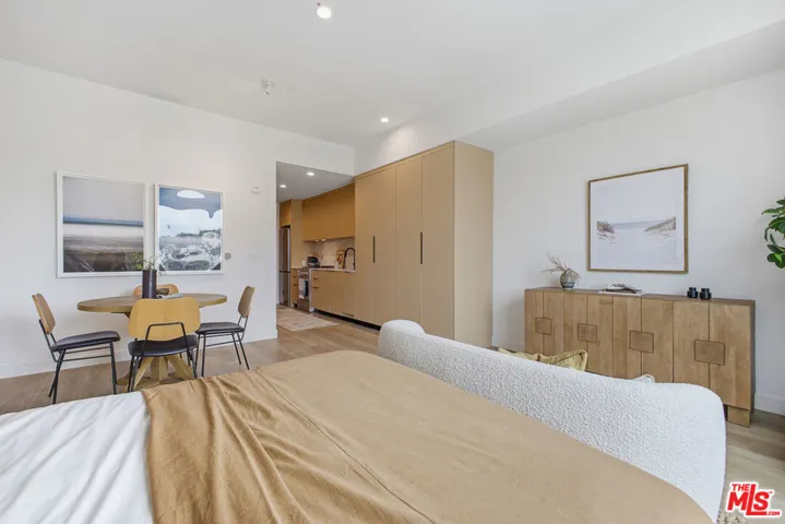 3555 Overland Avenue 512, Los Angeles, California 90034