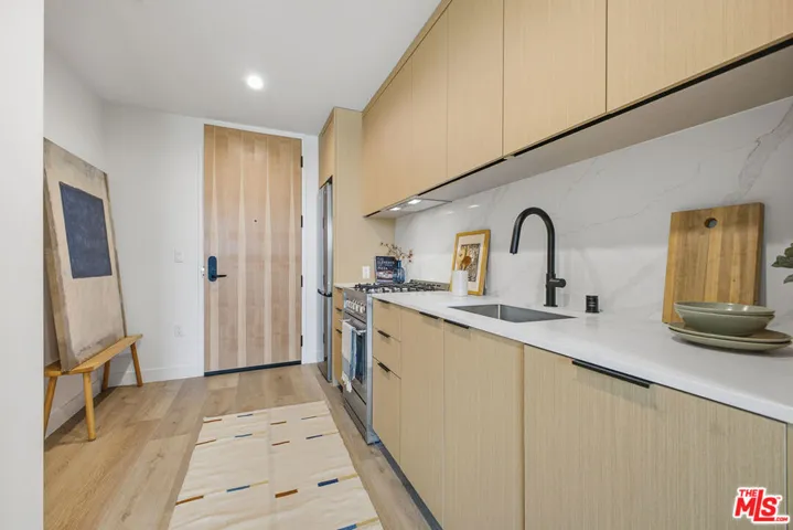 3555 Overland Avenue 512, Los Angeles, California 90034