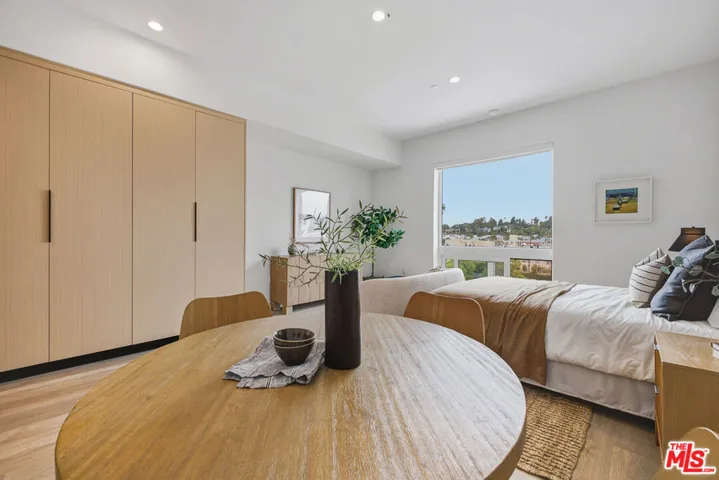 3555 Overland Avenue 512, Los Angeles, California 90034
