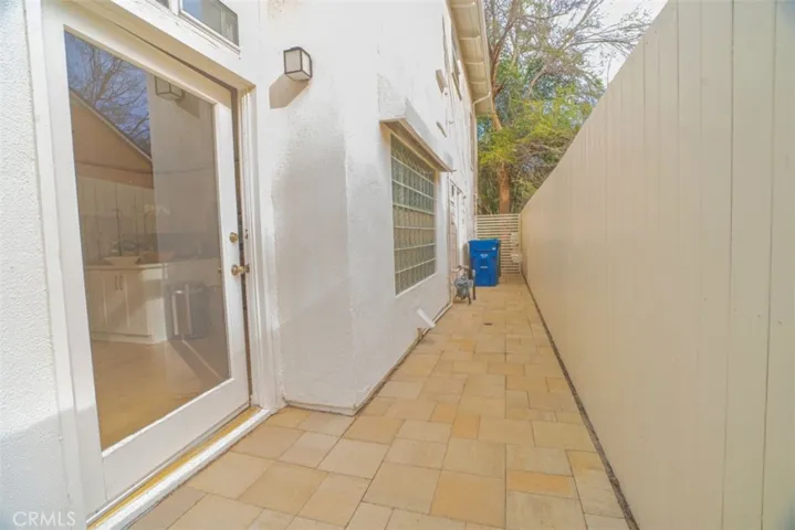 5179 Canoga Ave, Woodland Hills, California 91364
