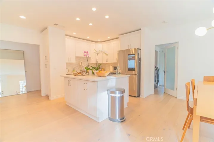 5179 Canoga Ave, Woodland Hills, California 91364