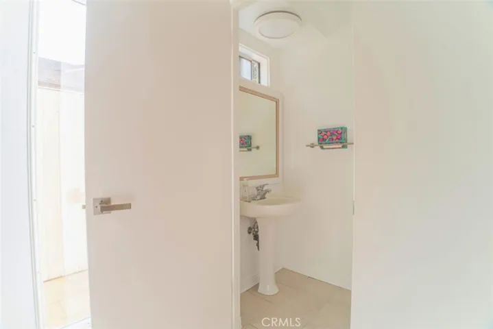 5179 Canoga Ave, Woodland Hills, California 91364