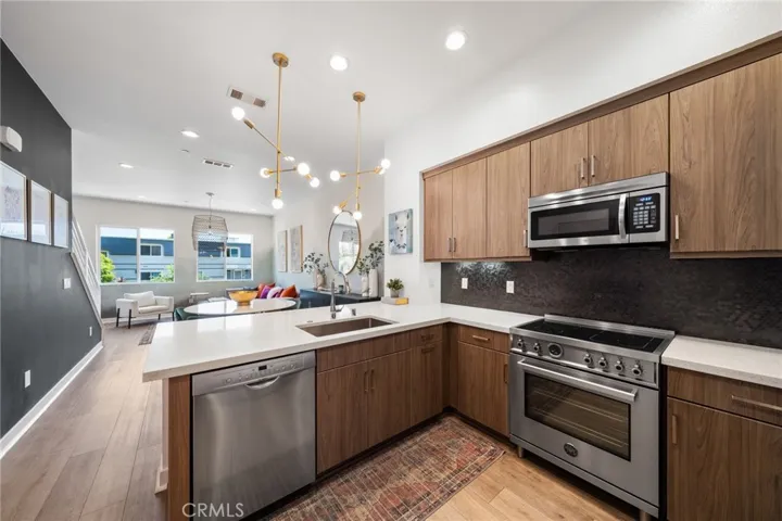 205 Elm, Long Beach, California 90802
