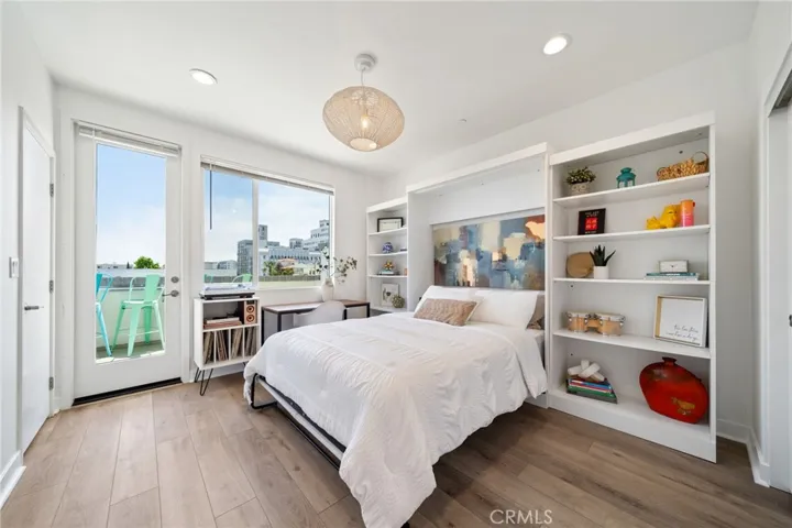 205 Elm, Long Beach, California 90802