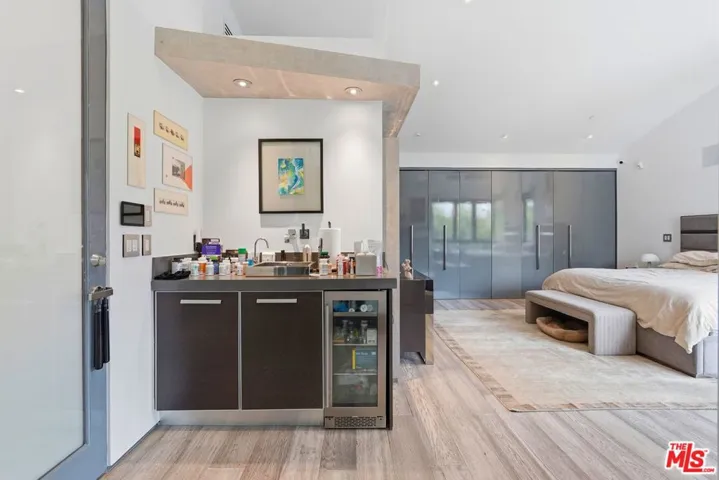 624 23rd Street, Santa Monica, California 90402