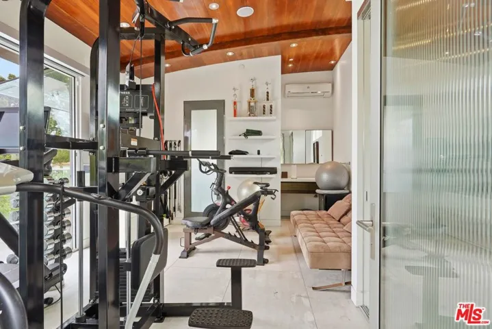 624 23rd Street, Santa Monica, California 90402