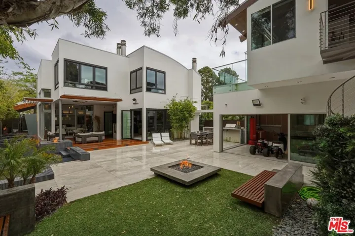 624 23rd Street, Santa Monica, California 90402