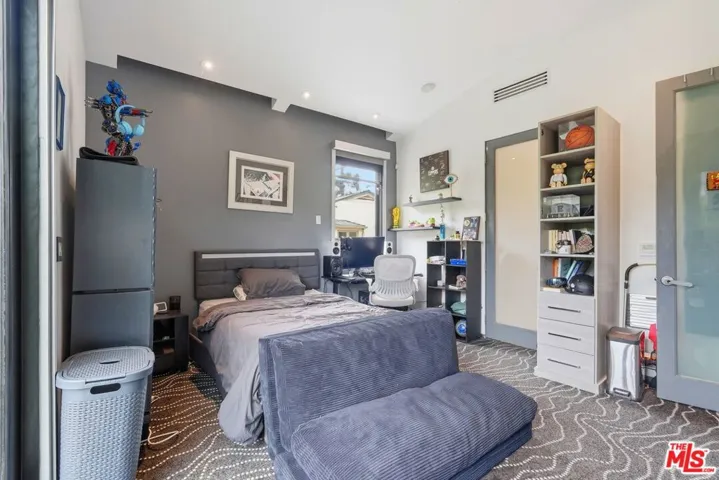 624 23rd Street, Santa Monica, California 90402