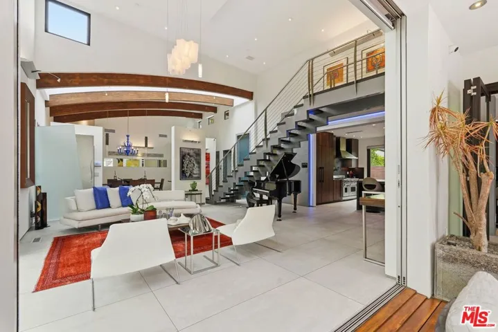 624 23rd Street, Santa Monica, California 90402