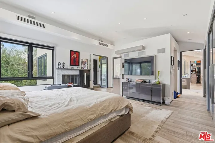 624 23rd Street, Santa Monica, California 90402