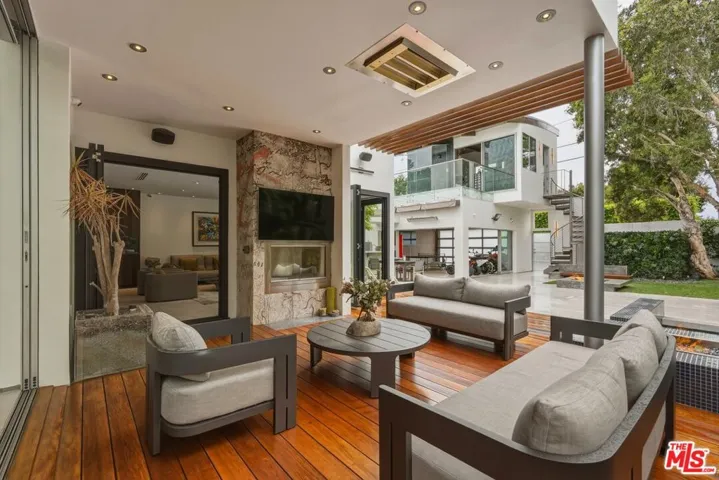 624 23rd Street, Santa Monica, California 90402
