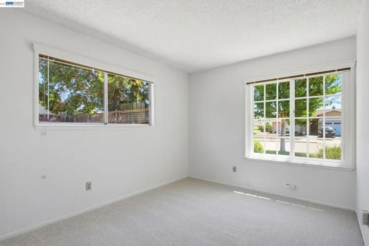 470 Yosemite Dr, Livermore, California 94551