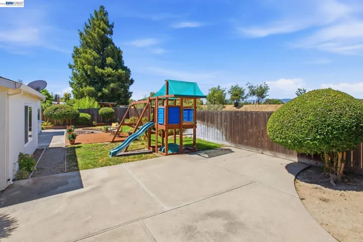 470 Yosemite Dr, Livermore, California 94551