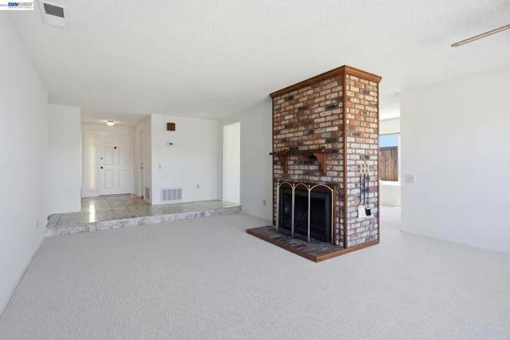 470 Yosemite Dr, Livermore, California 94551