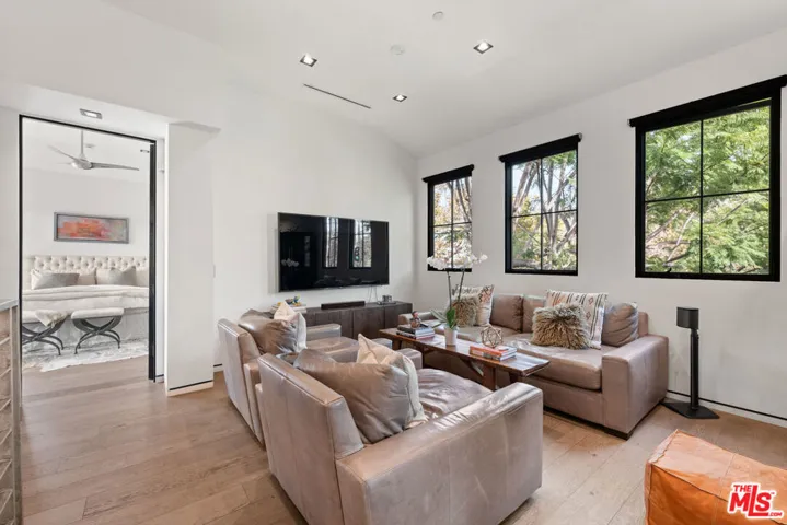 601 N Crescent Heights Boulevard, Los Angeles, California 90048