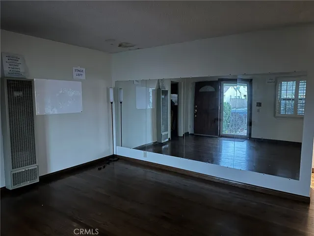 1424 W 113th, Los Angeles, California 90047