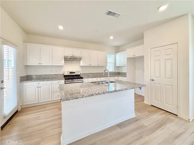 7155 Citrus Ave 227, Fontana, California 92336