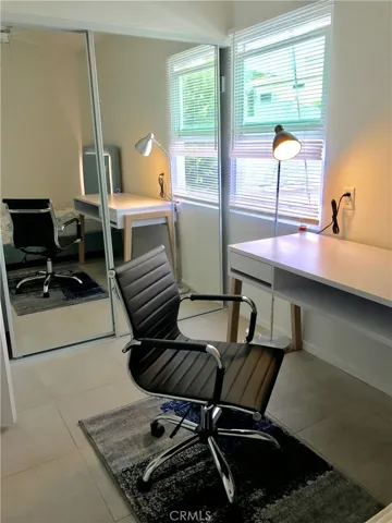 2302 Oak Street, Santa Monica, California 90405