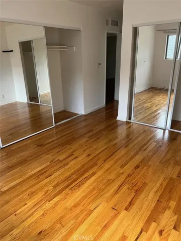 2302 Oak Street, Santa Monica, California 90405