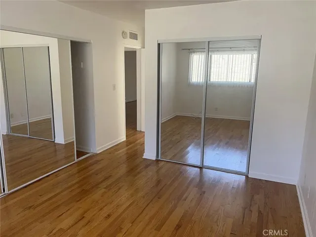 2302 Oak Street, Santa Monica, California 90405