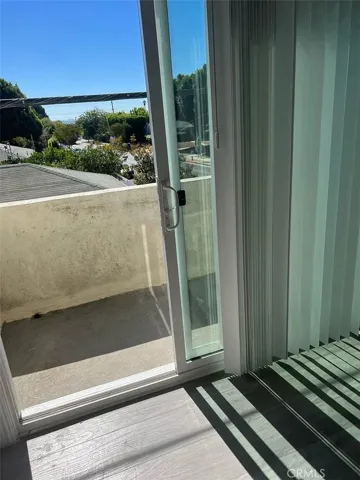 2302 Oak Street, Santa Monica, California 90405