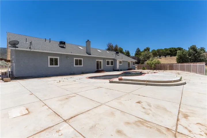 6221 Elizabeth Lake Road, Leona Valley, California 93551