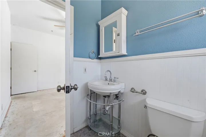 6221 Elizabeth Lake Road, Leona Valley, California 93551