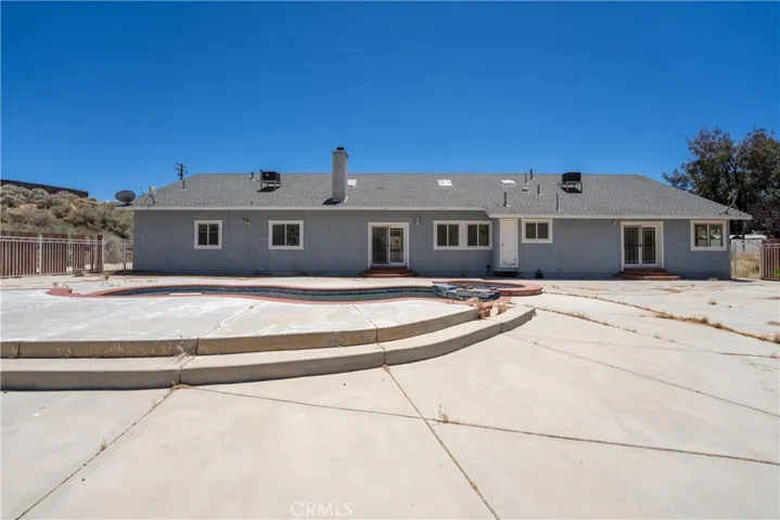 6221 Elizabeth Lake Road, Leona Valley, California 93551