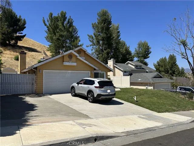 28243 Royal, Castaic, California 91384