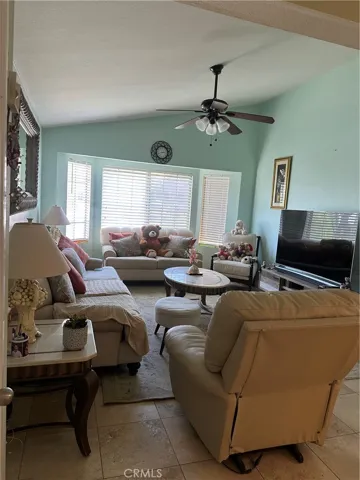 28243 Royal, Castaic, California 91384