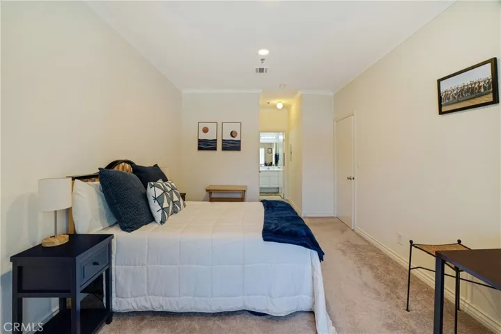 300 N El Molino, Pasadena, California 91101