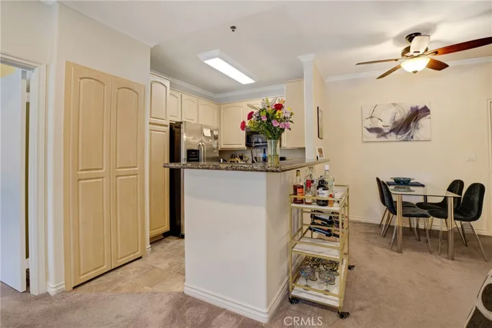 300 N El Molino, Pasadena, California 91101